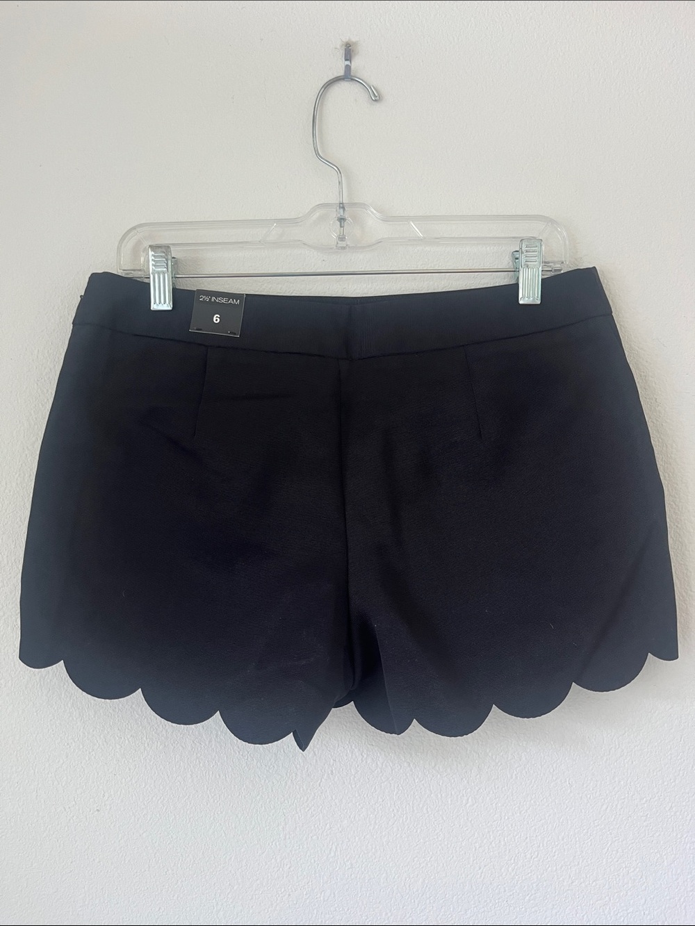 Express Short NWT - Picture 2 of 5